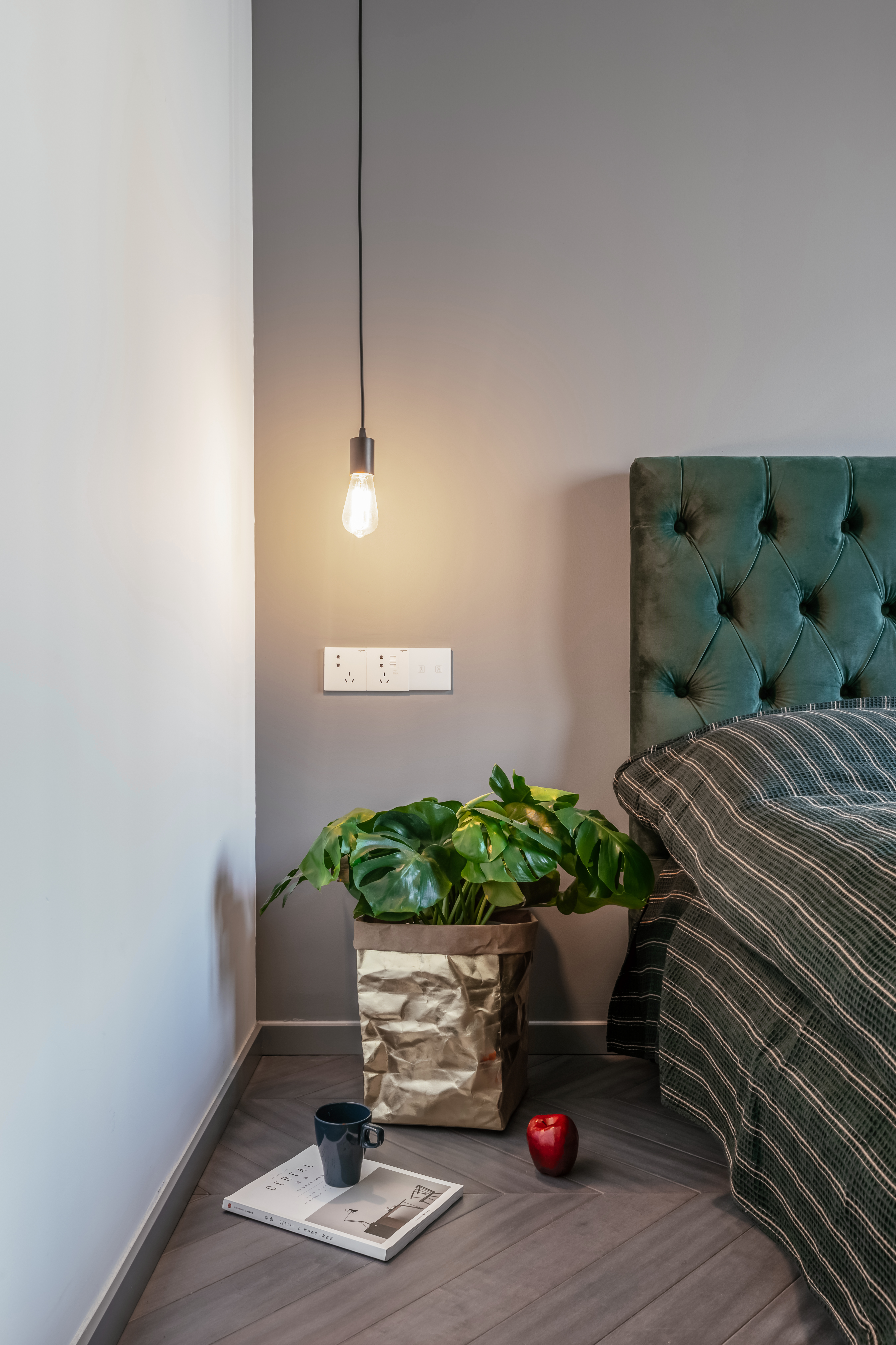 Small Bedroom Decor Ideas